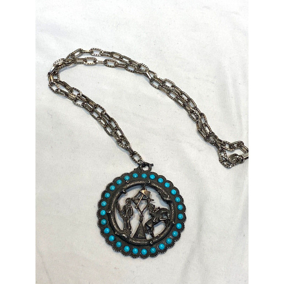 Vintage 1970's Native Pride Necklace - Picture 3 of 6